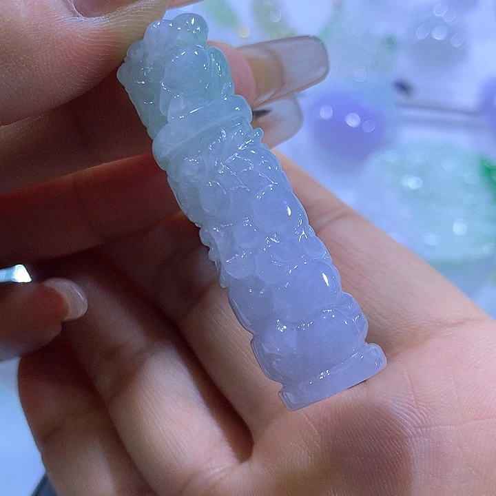 颈饰未镶嵌翡翠天然翡翠A货吊坠