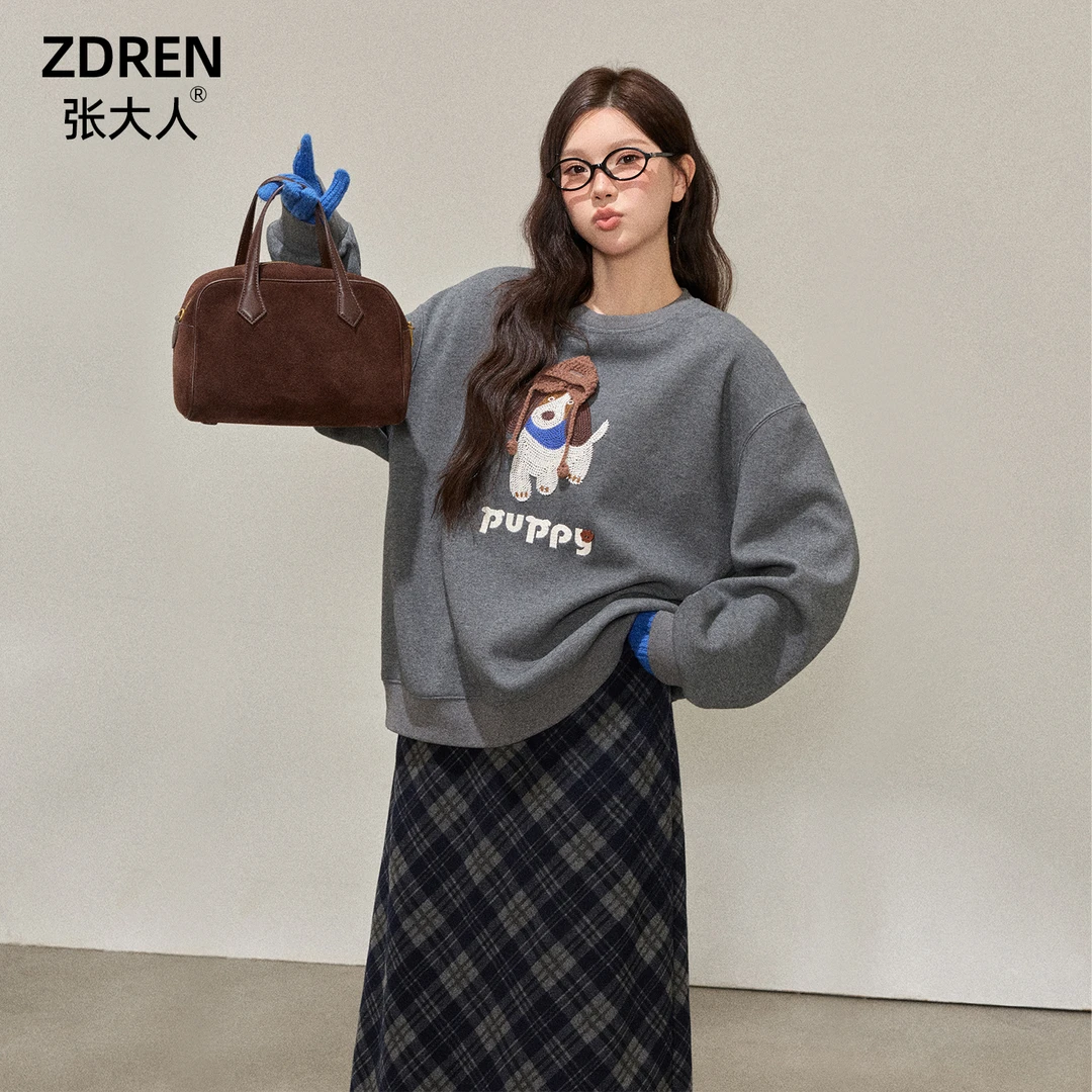 张大人【可爱柯基】大码女装微胖妹妹休闲小狗印花卫衣搭格纹长裙