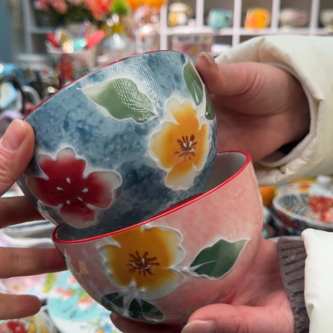 瓷片清仓5英寸浮雕饭碗2只，红蓝