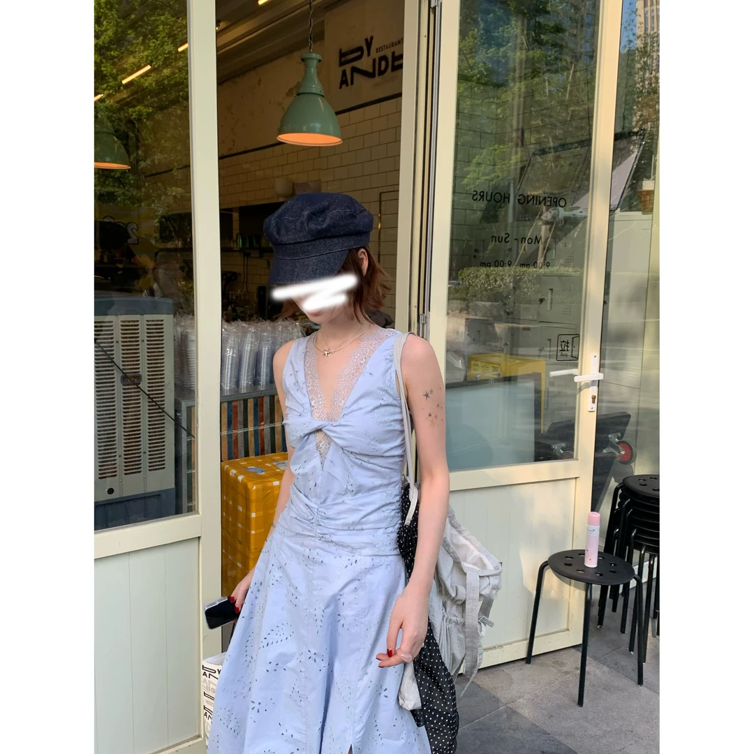 雾蓝岛屿 设计感小众仿绣花镂空印花 夏季复古蕾丝收腰连衣裙