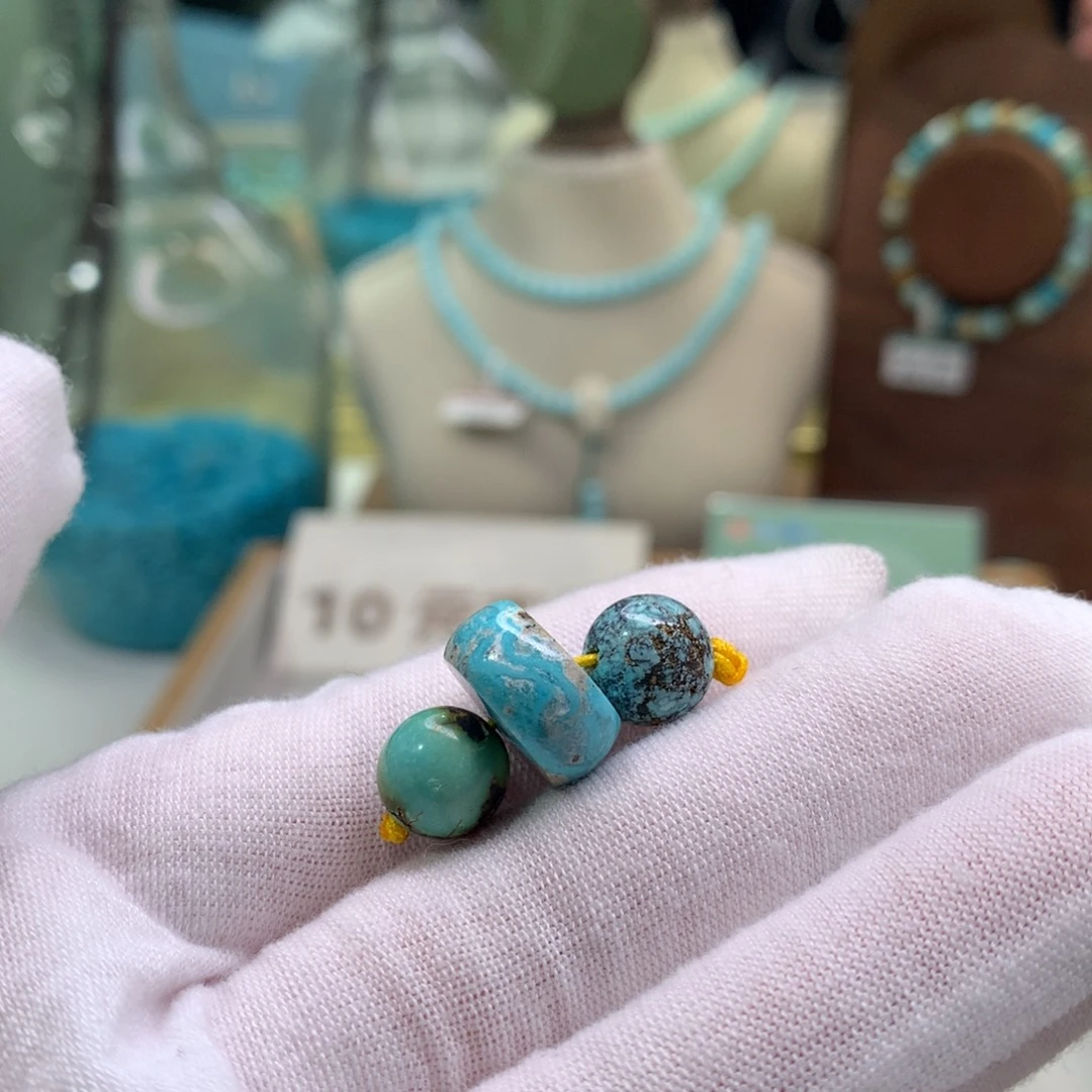 绿松石未镶嵌饰品
