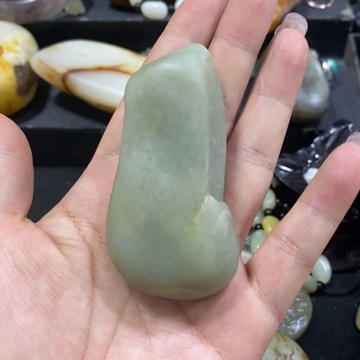 和田玉（糖玉）未镶嵌挂件