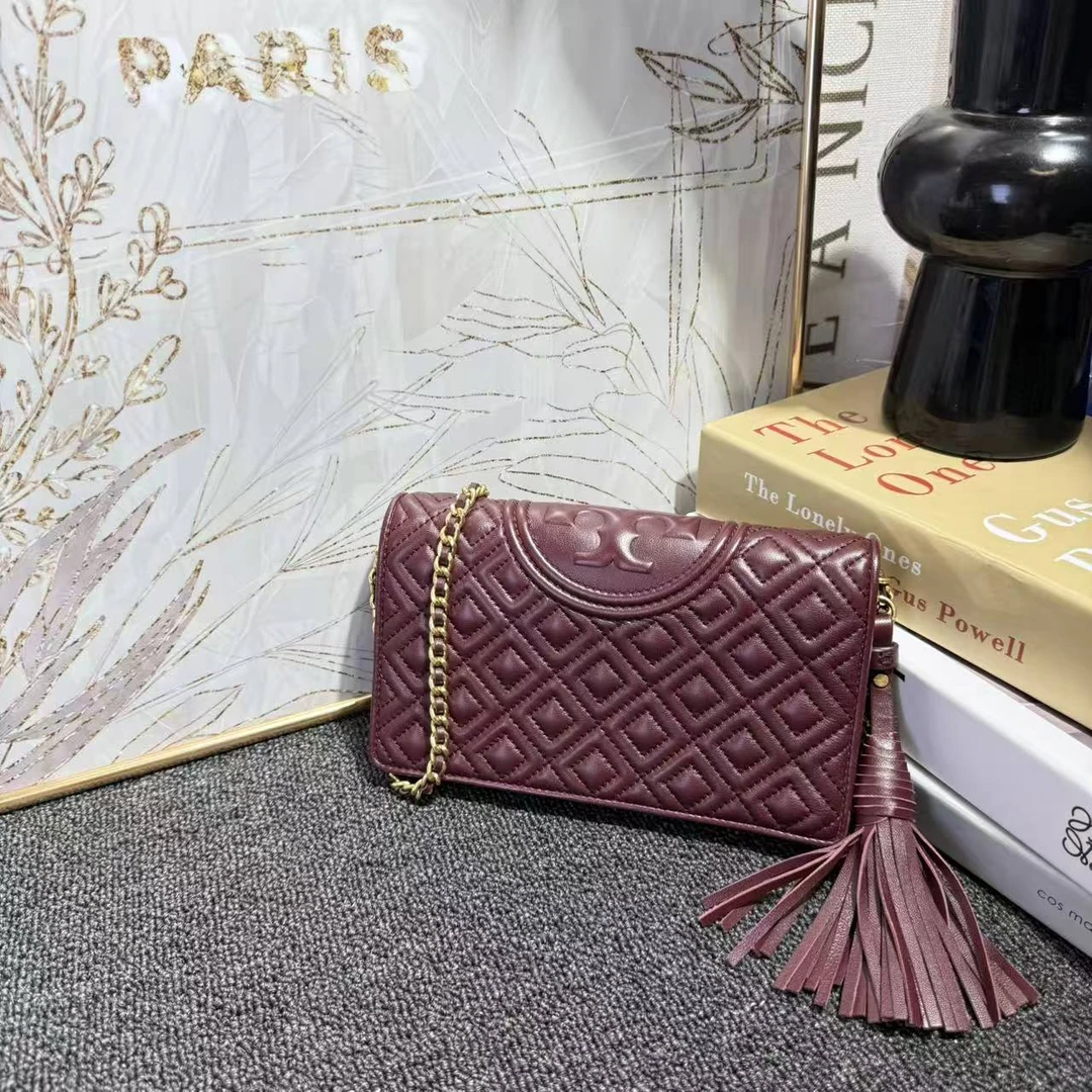 95新 TORY BURCH/汤丽柏琦 TB斜挎包G25100881尺寸20x12