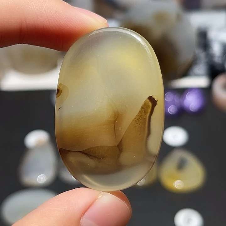 玛瑙/玉髓颈饰未镶嵌