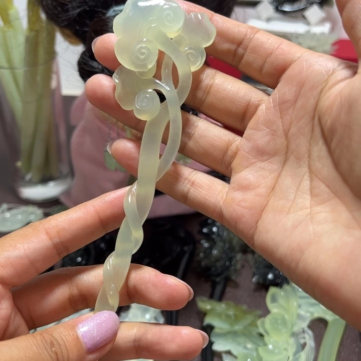 虾***意蛇纹石玉未镶嵌发饰