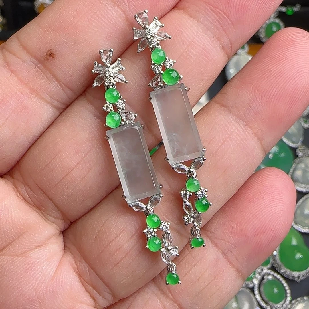 18K金镶嵌翡翠耳饰天然翡翠