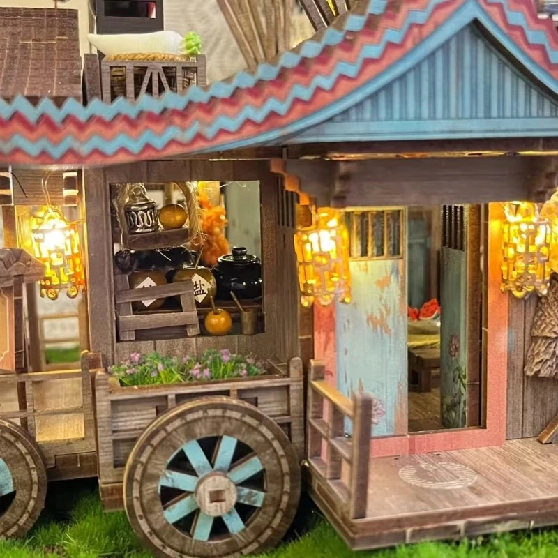 【幸运赏】 造点多IP周边产品一端30个模型、画、卡包等.