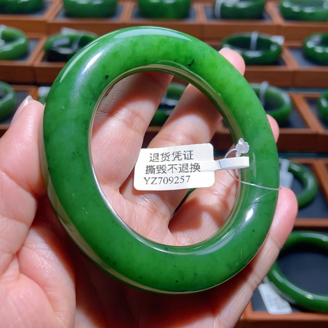 和田玉（碧玉）未镶嵌手镯辣阳绿5455