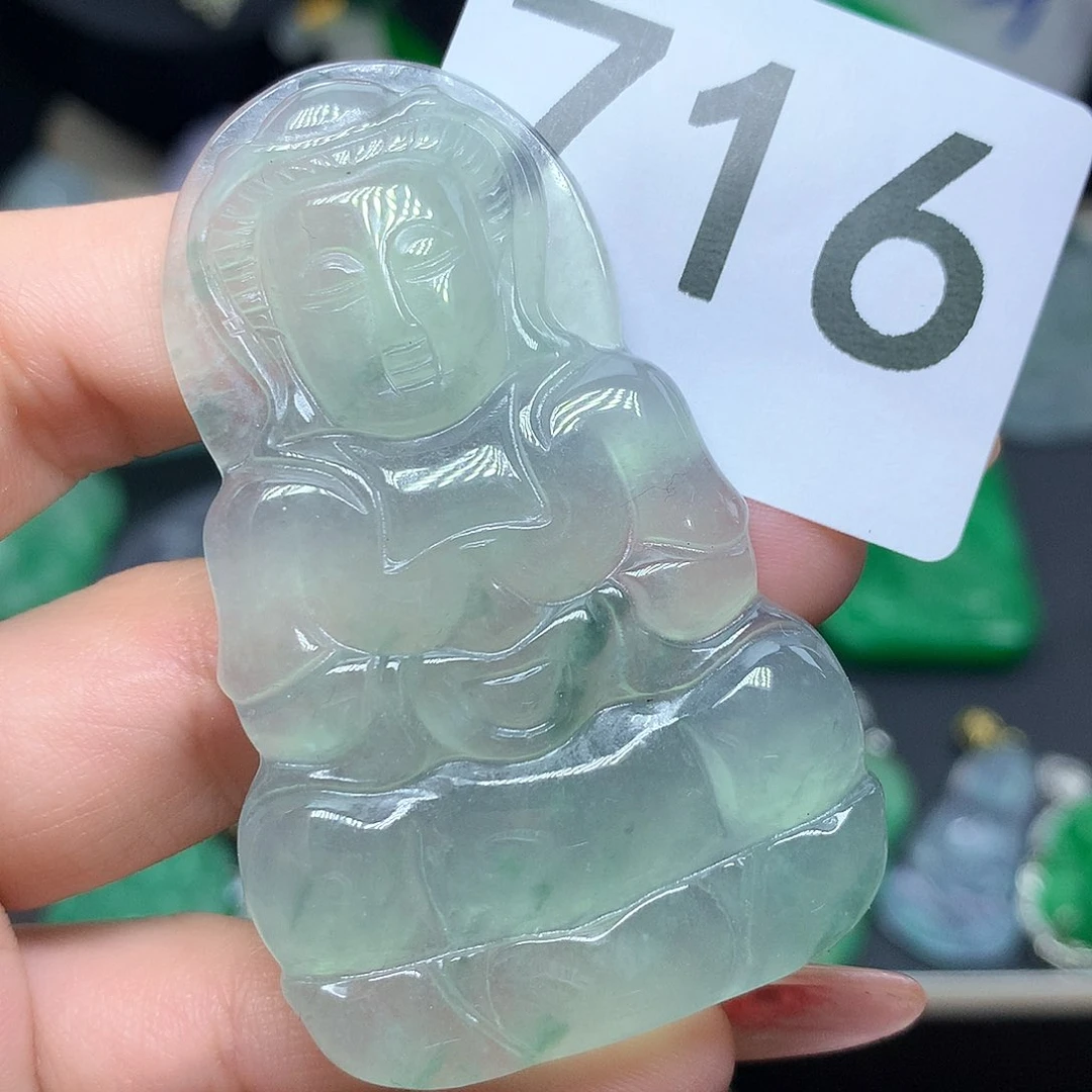 翡翠吊坠(赠链)未镶嵌