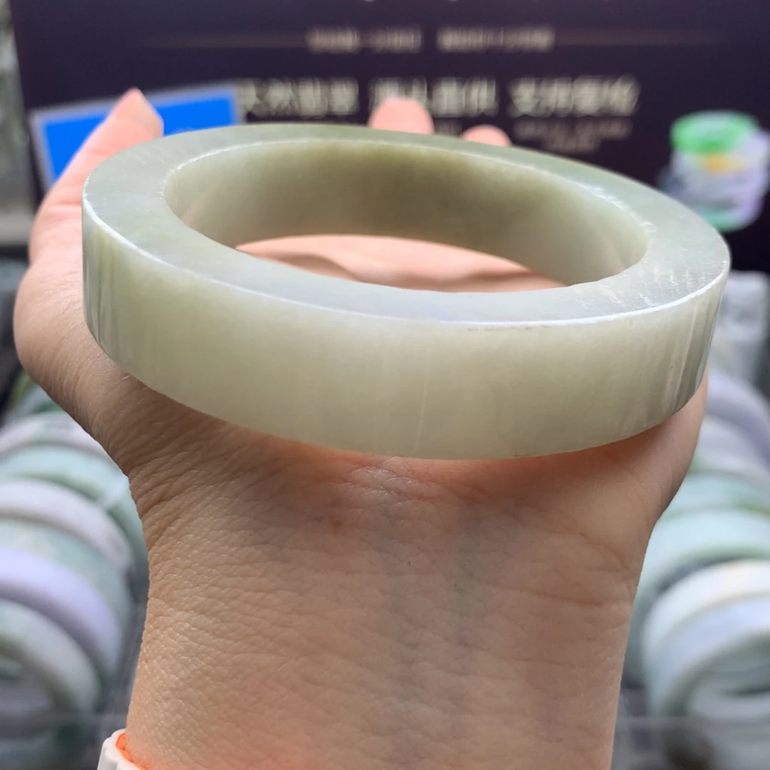 定制翡翠翡翠手镯未镶嵌
