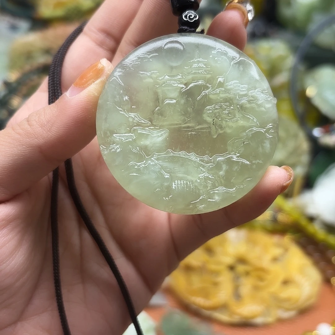 蛇纹石玉未镶嵌吊坠