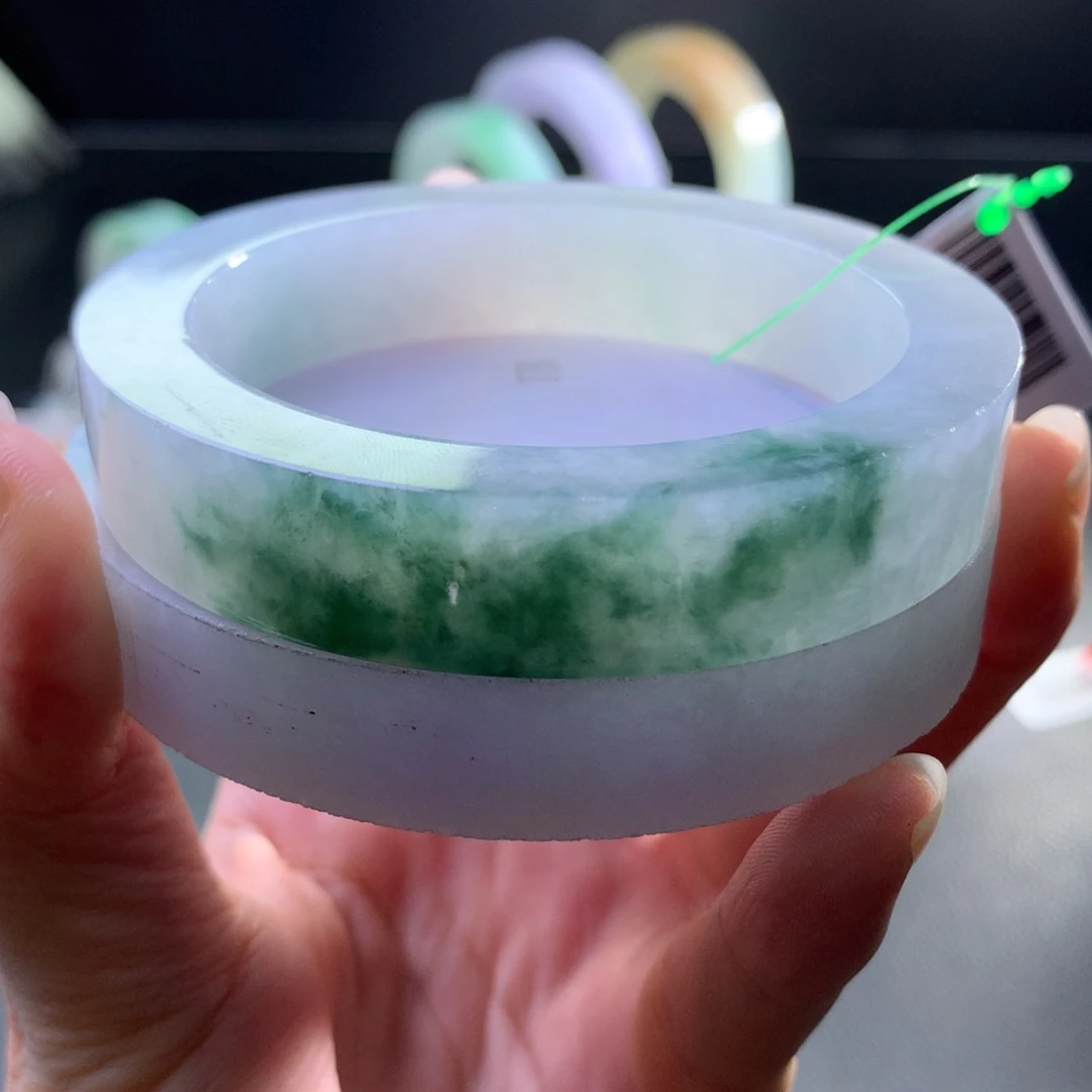 定制翡翠未镶嵌翡翠手镯