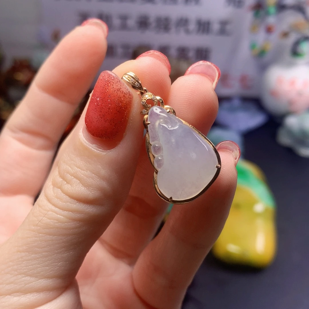 颈饰18K金镶嵌翡翠纯天然