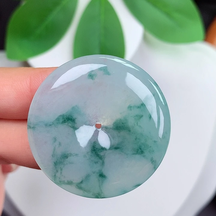 颈饰未镶嵌翡翠平安扣 35.3x5.7mm