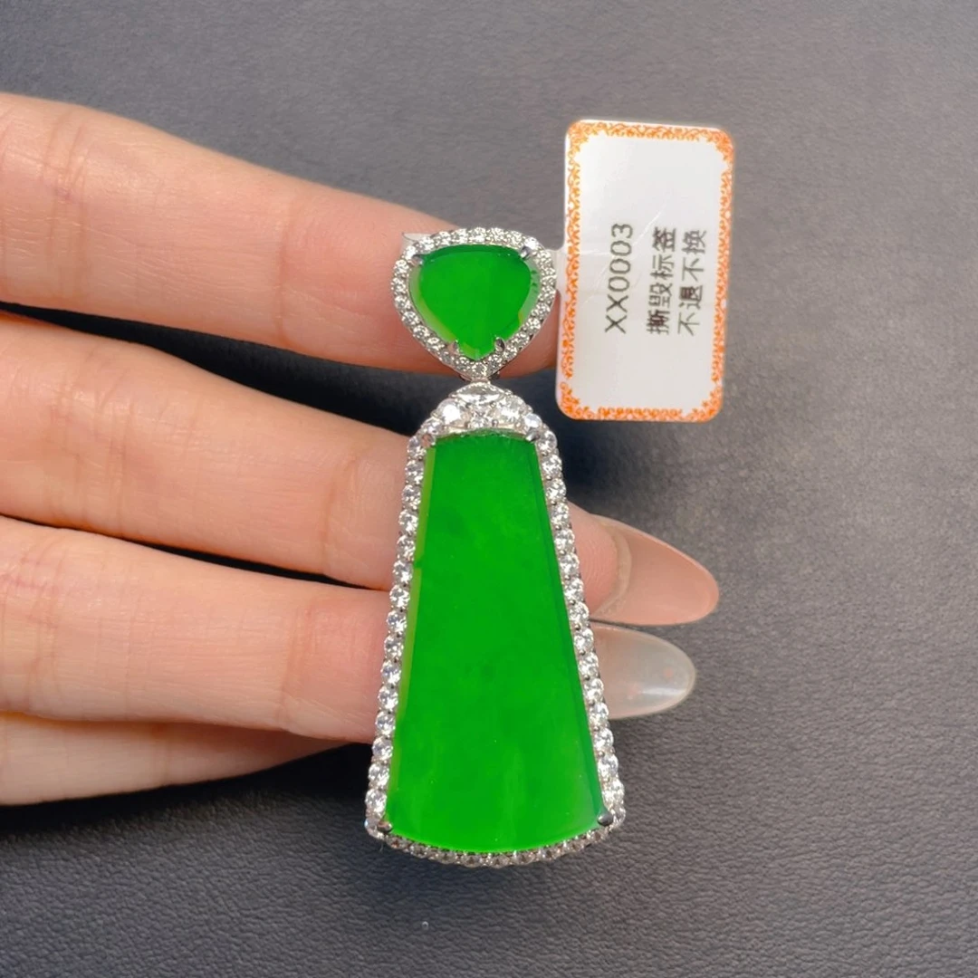 【闪购商品】吊坠(不含链)银S925镶嵌翡翠