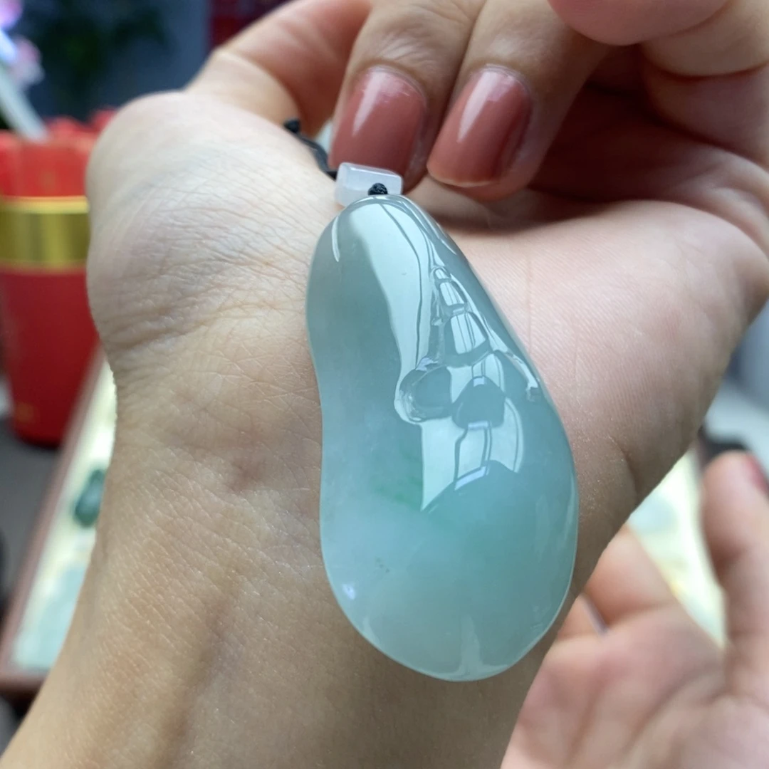 翡翠未镶嵌颈饰吊坠65