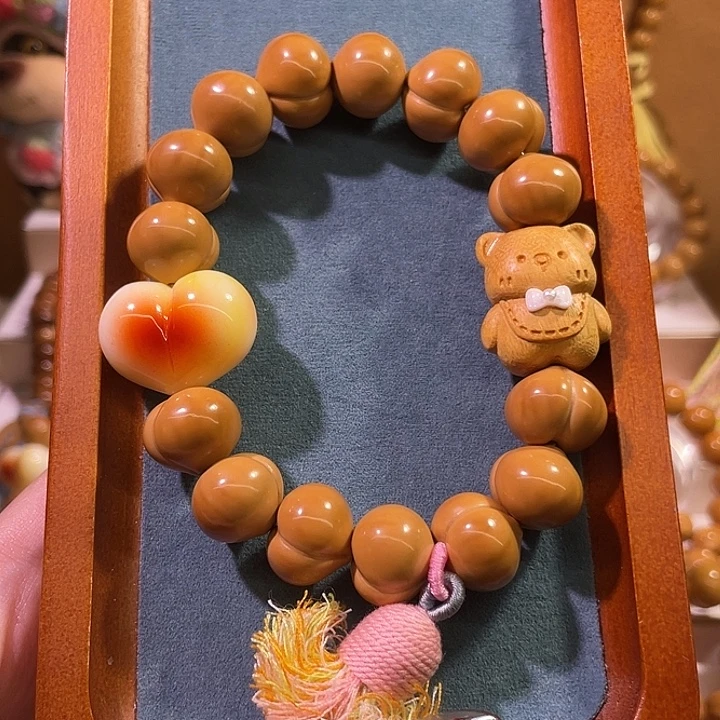 猴头核桃吊坠聚宝盆手工奶油屁桃卡16.6小熊款