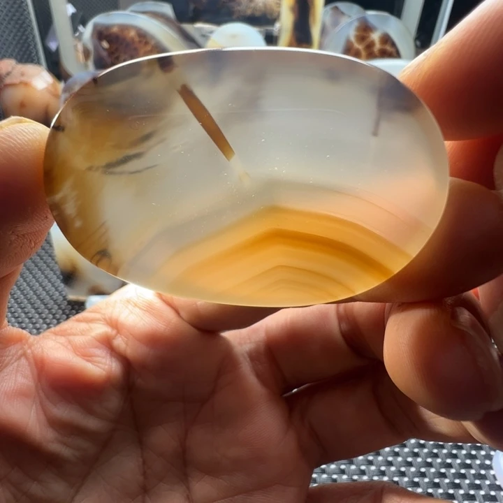 未镶嵌玛瑙/玉髓珠宝奇石