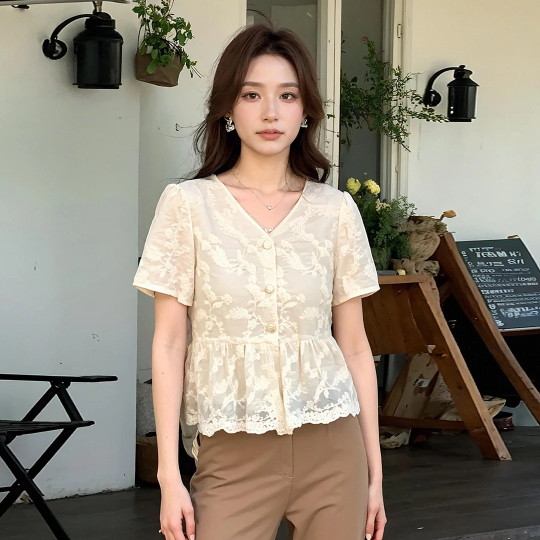 奢姿大码女装2025夏季减龄时尚减龄蕾丝刺绣气质花边V领短袖上衣