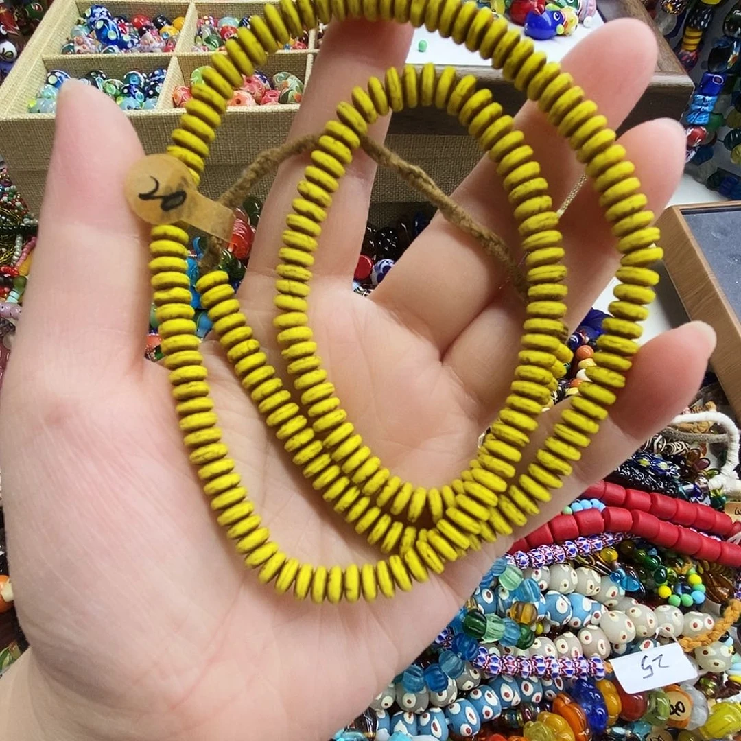 琉璃颈饰尼泊尔老隔片054