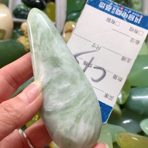蛇纹石玉手把件未镶嵌