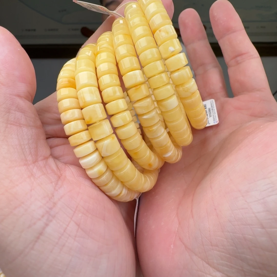 琥珀未镶嵌手链多样性发其一