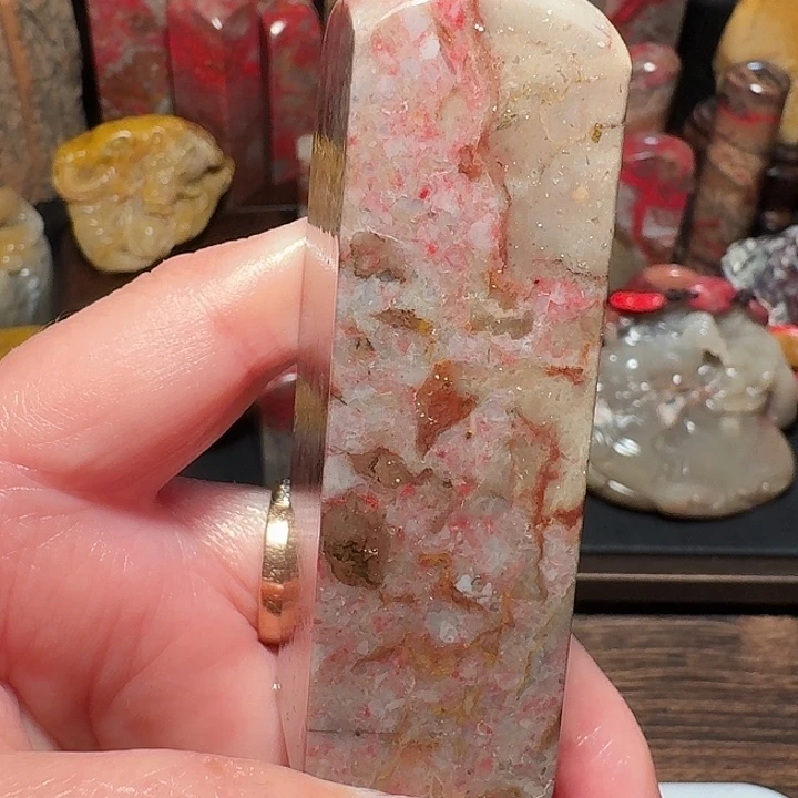 昌化鸡血石美**己昌化鸡血石