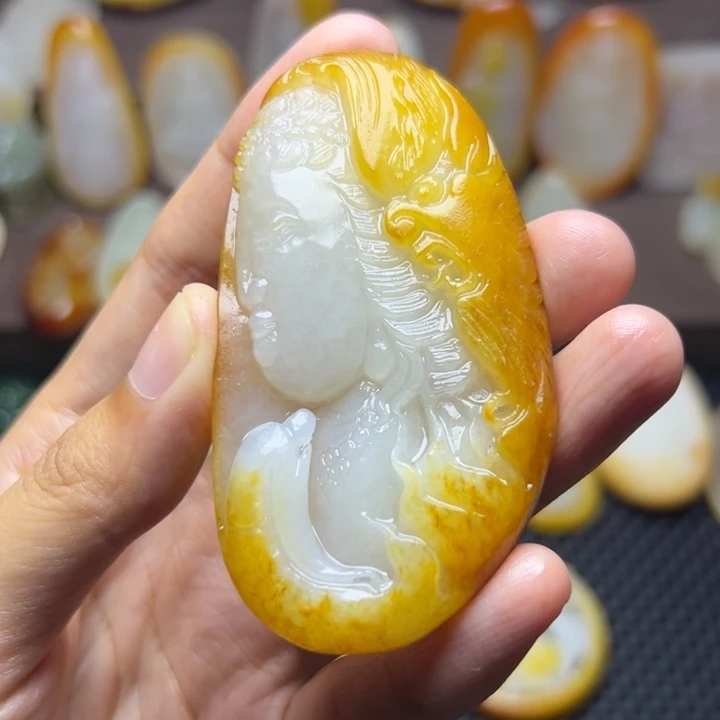 颈饰未镶嵌和田玉