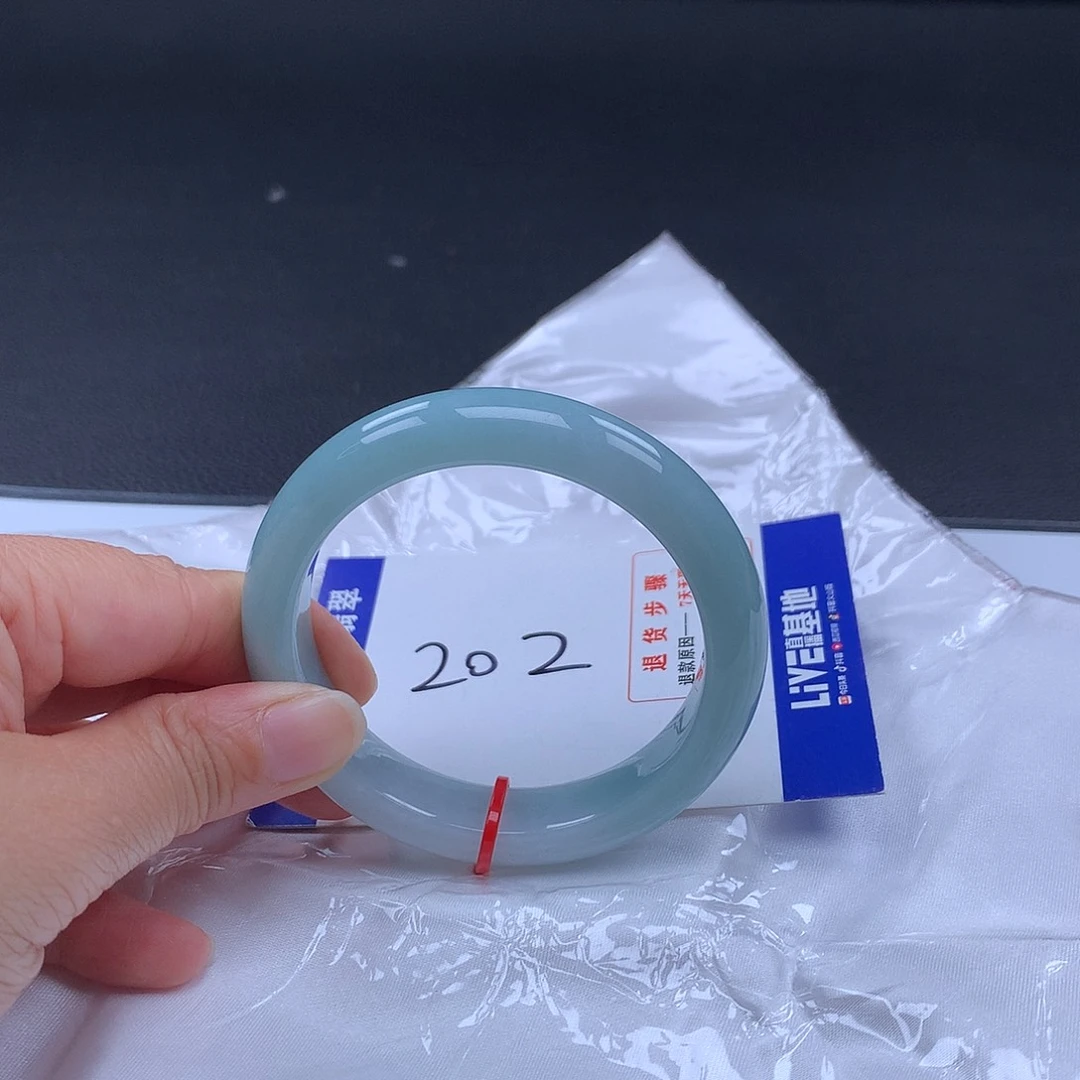 翡翠手镯未镶嵌手镯001470