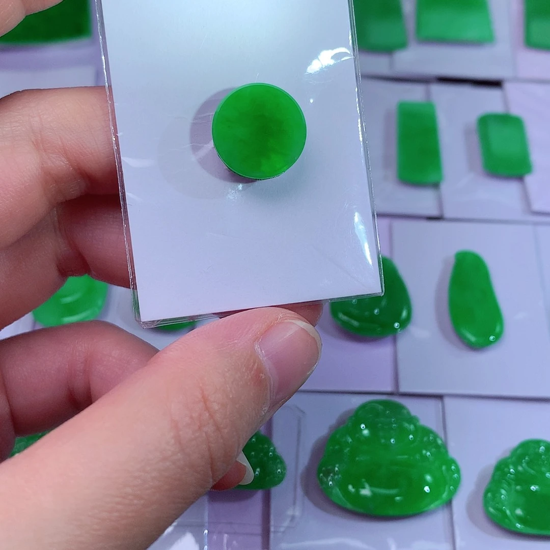 吊坠(赠链)未镶嵌翡翠天然翡翠