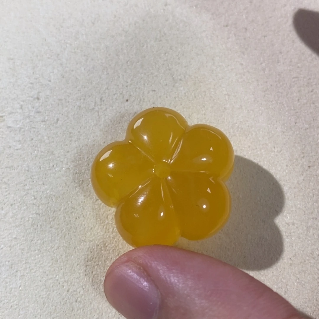 蜜蜡未镶嵌裸石花