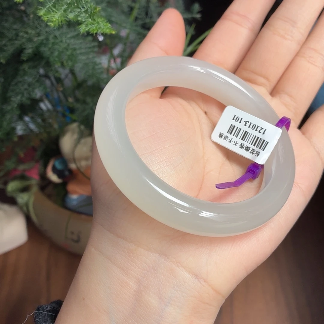 和田玉未镶嵌手镯5657