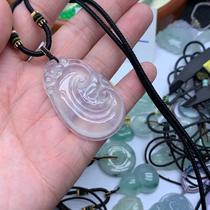 正***人一物一图，如意吊坠