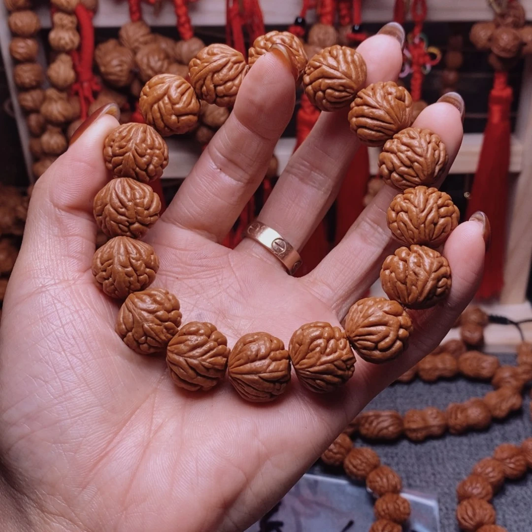 桃核吊坠龙纹桃枭