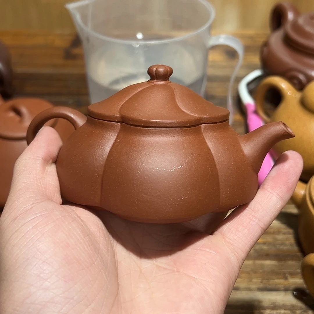 茶壶紫砂紫砂的味道很