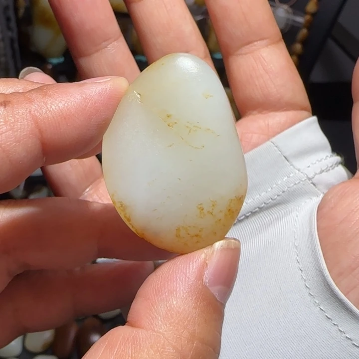 和田玉未镶嵌吊坠(不含链)18.6克