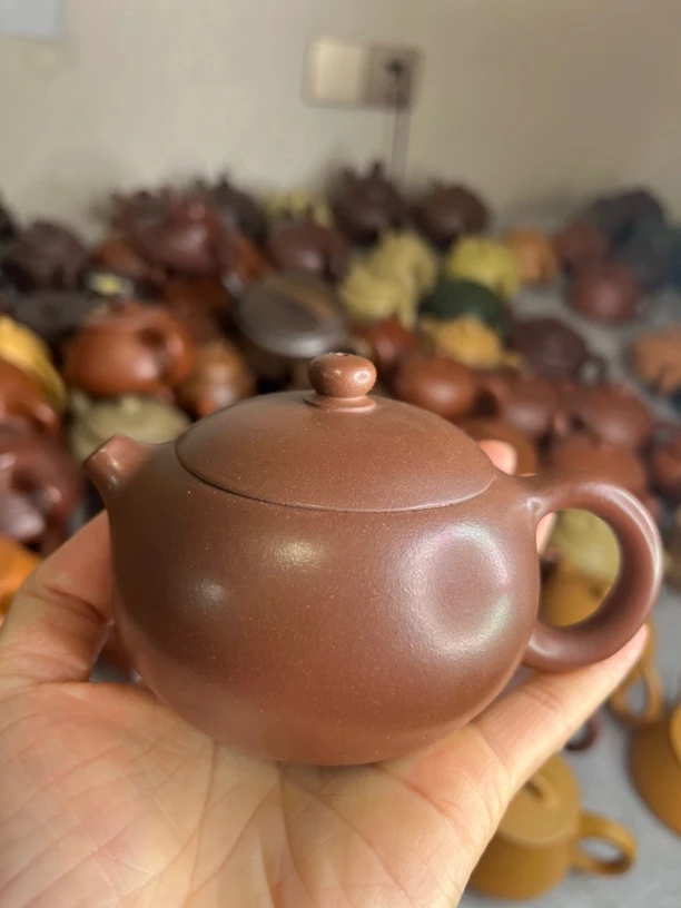 微瑕处理一把紫砂壶