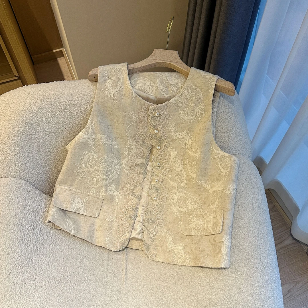 【婷婷推荐】83025 新中式高端刺绣马甲花边单排珍珠扣上衣