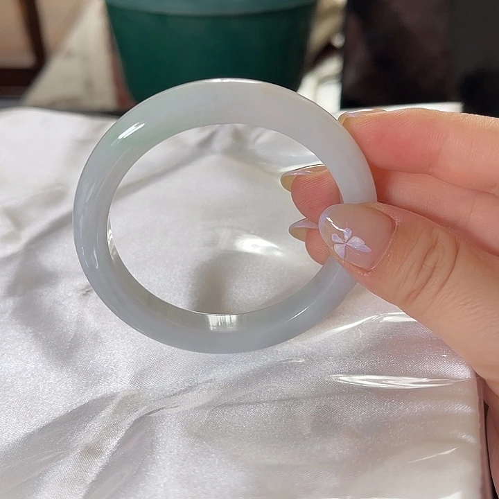 未镶嵌手镯翡翠正圈