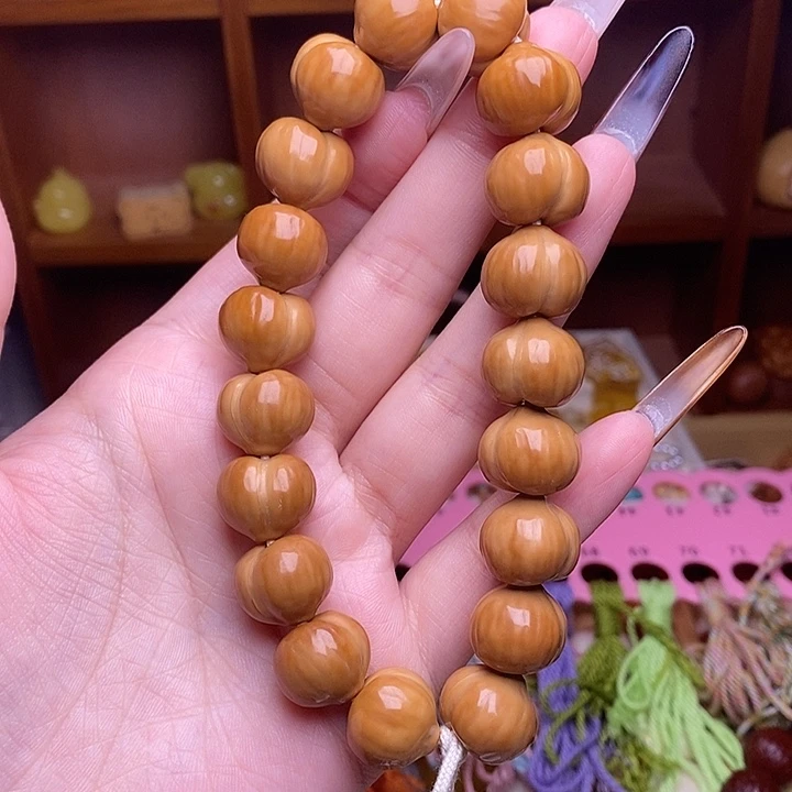 吊坠猴头核桃蜜桃臀手持