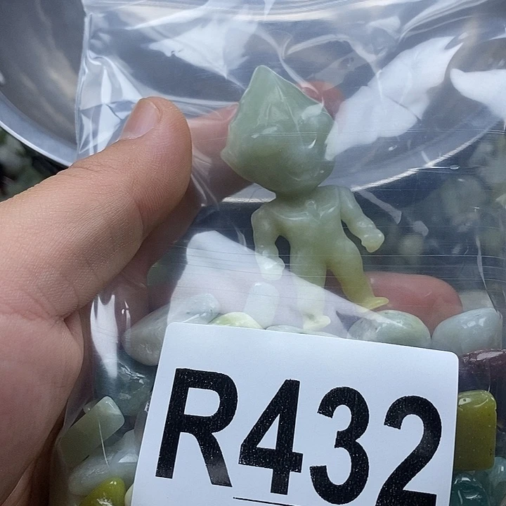 蛇纹石玉未镶嵌鱼缸的