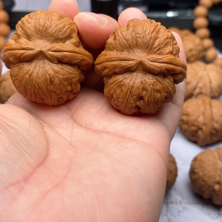 文玩核桃把件中****齐元宝