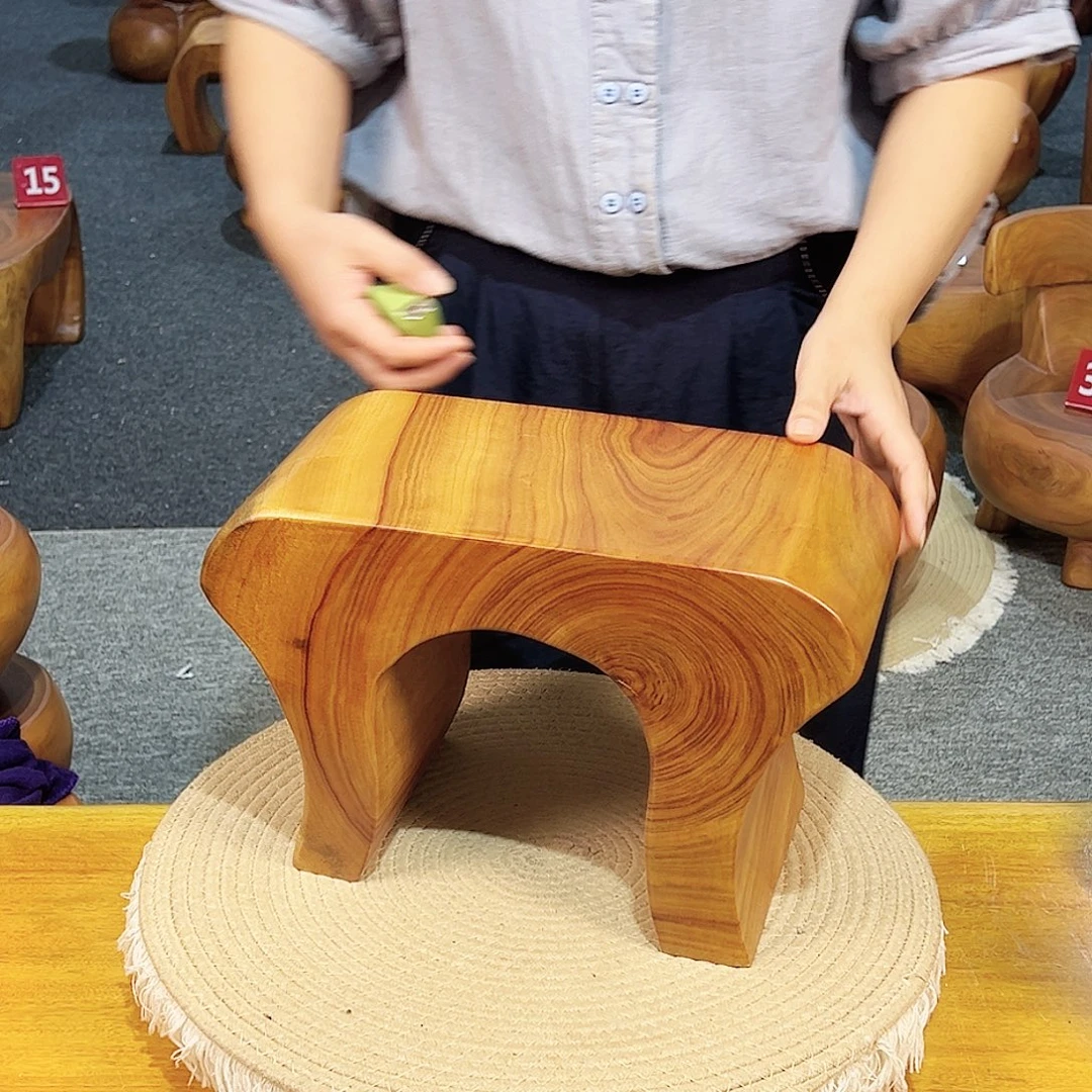 2 号香樟木尺寸：4-18-22cm
