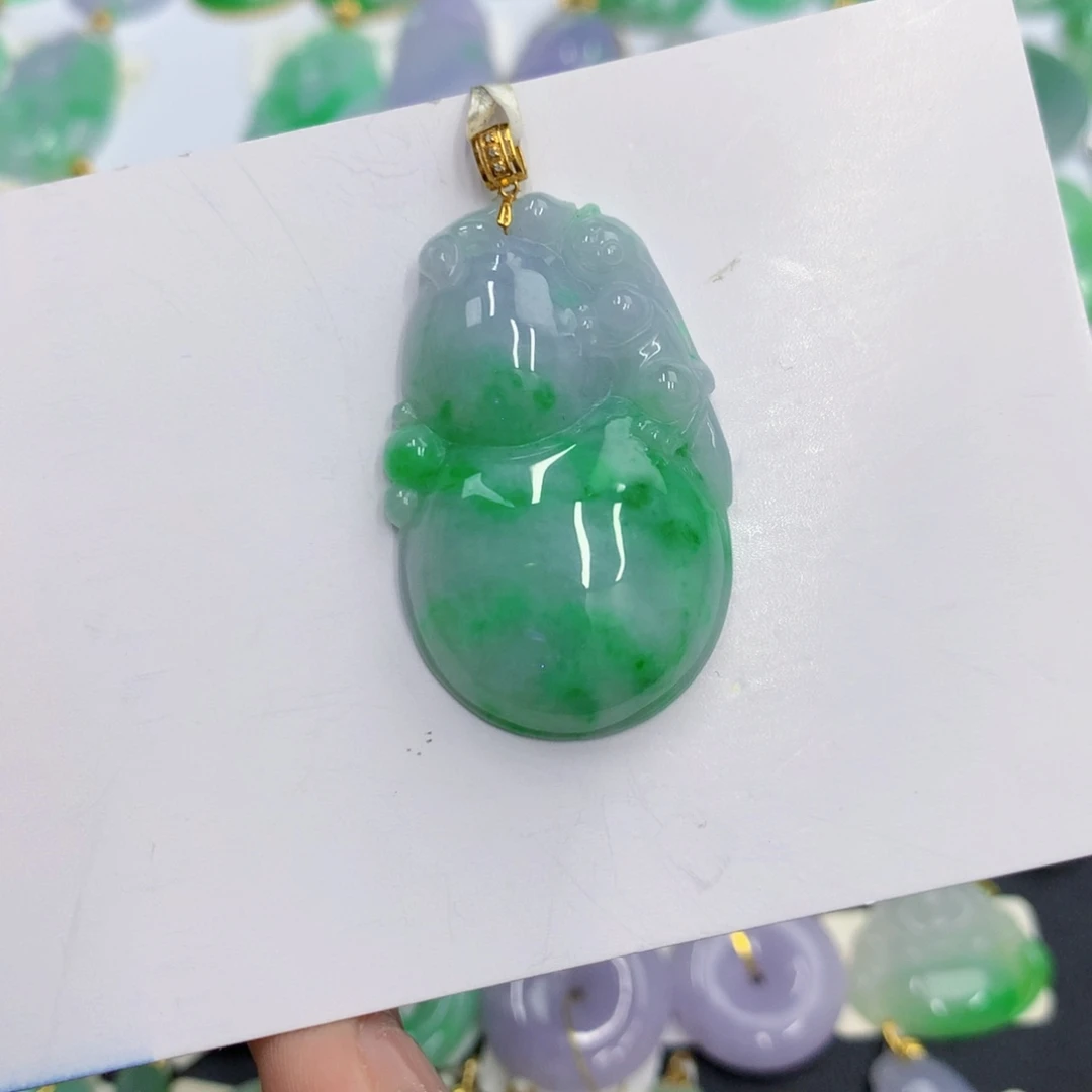 @****翡翠18K金镶嵌颈饰翡翠