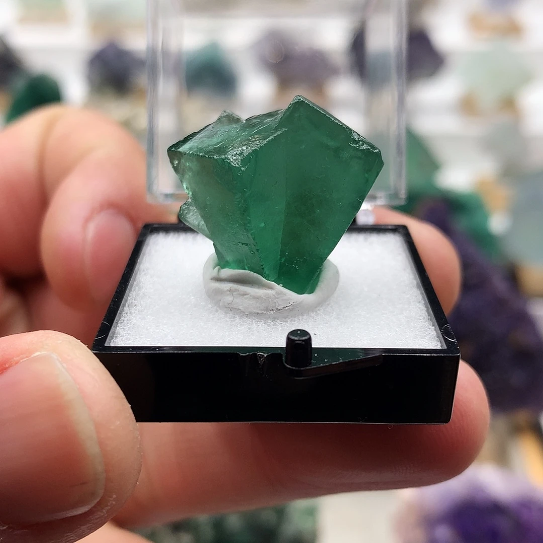 石材英国日光萤石