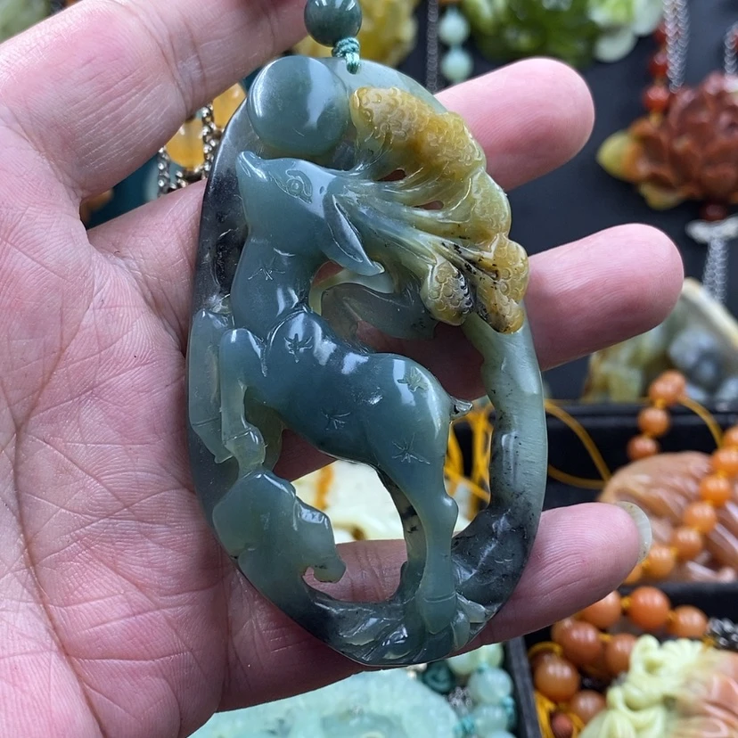 【闪购商品】未镶嵌岫玉吊坠手工雕刻