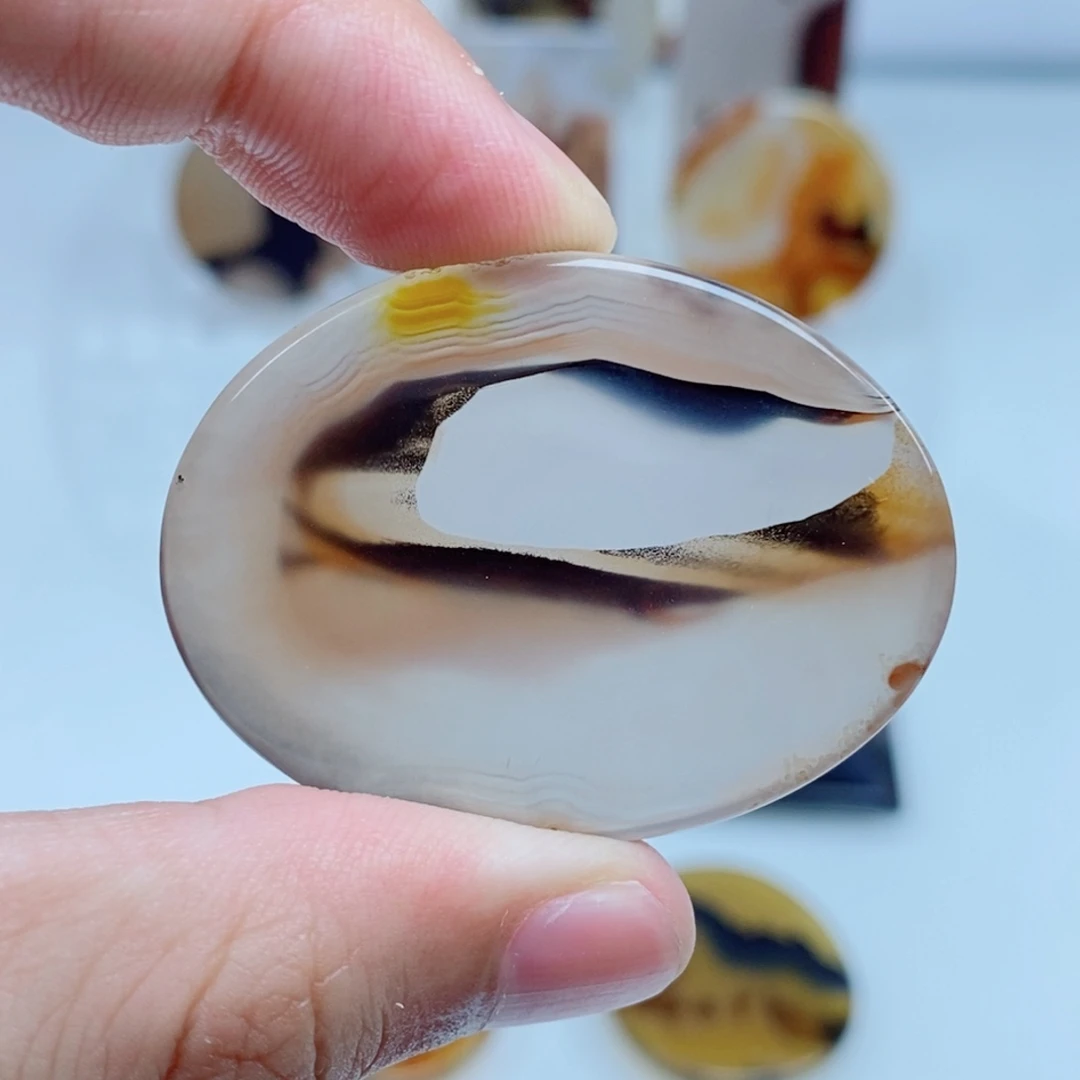 林***木玛瑙/玉髓未镶嵌珠宝半成品