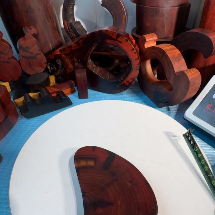 冬***来大果紫檀（缅甸花梨）