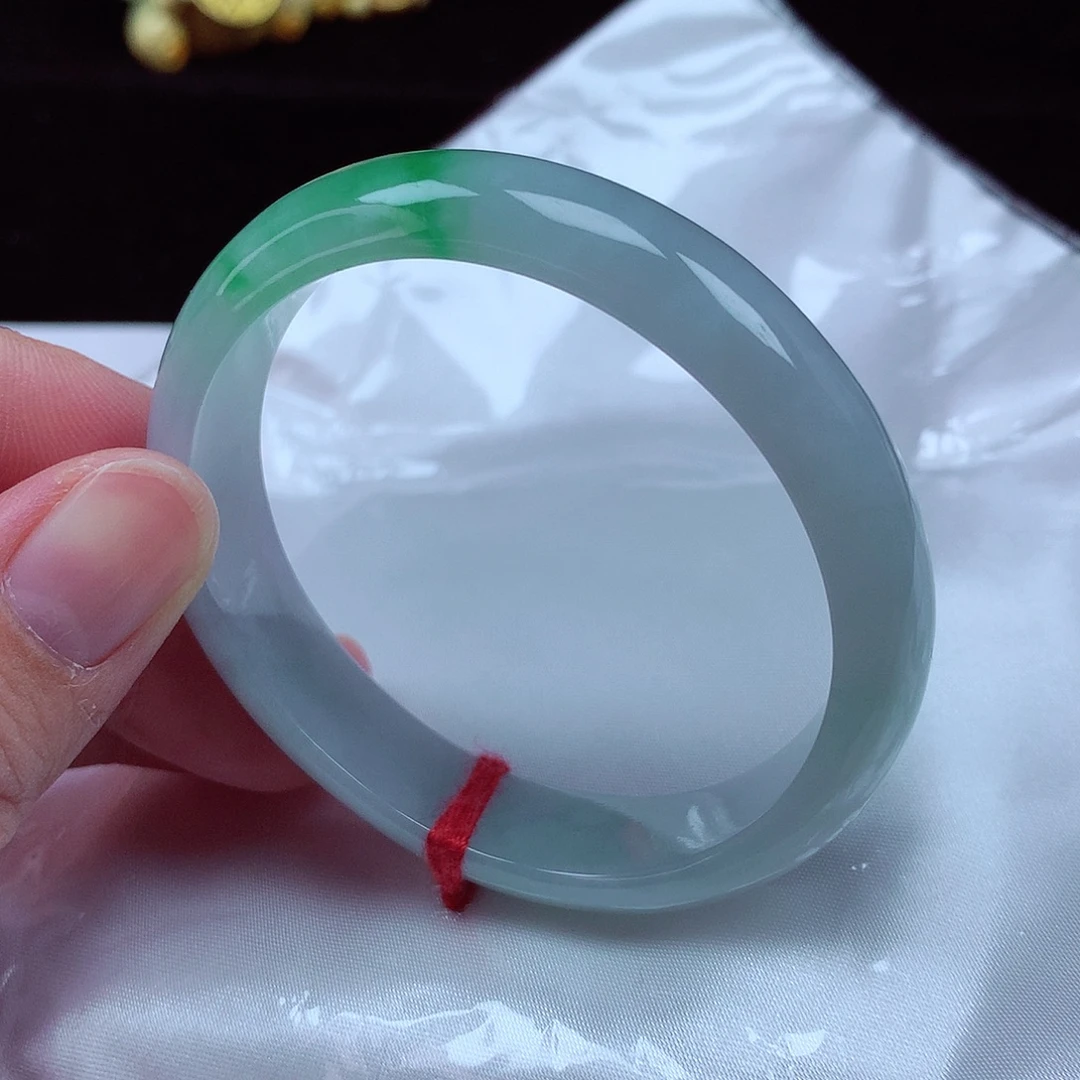 翡翠未镶嵌手镯（贵妃镯）53-54圈