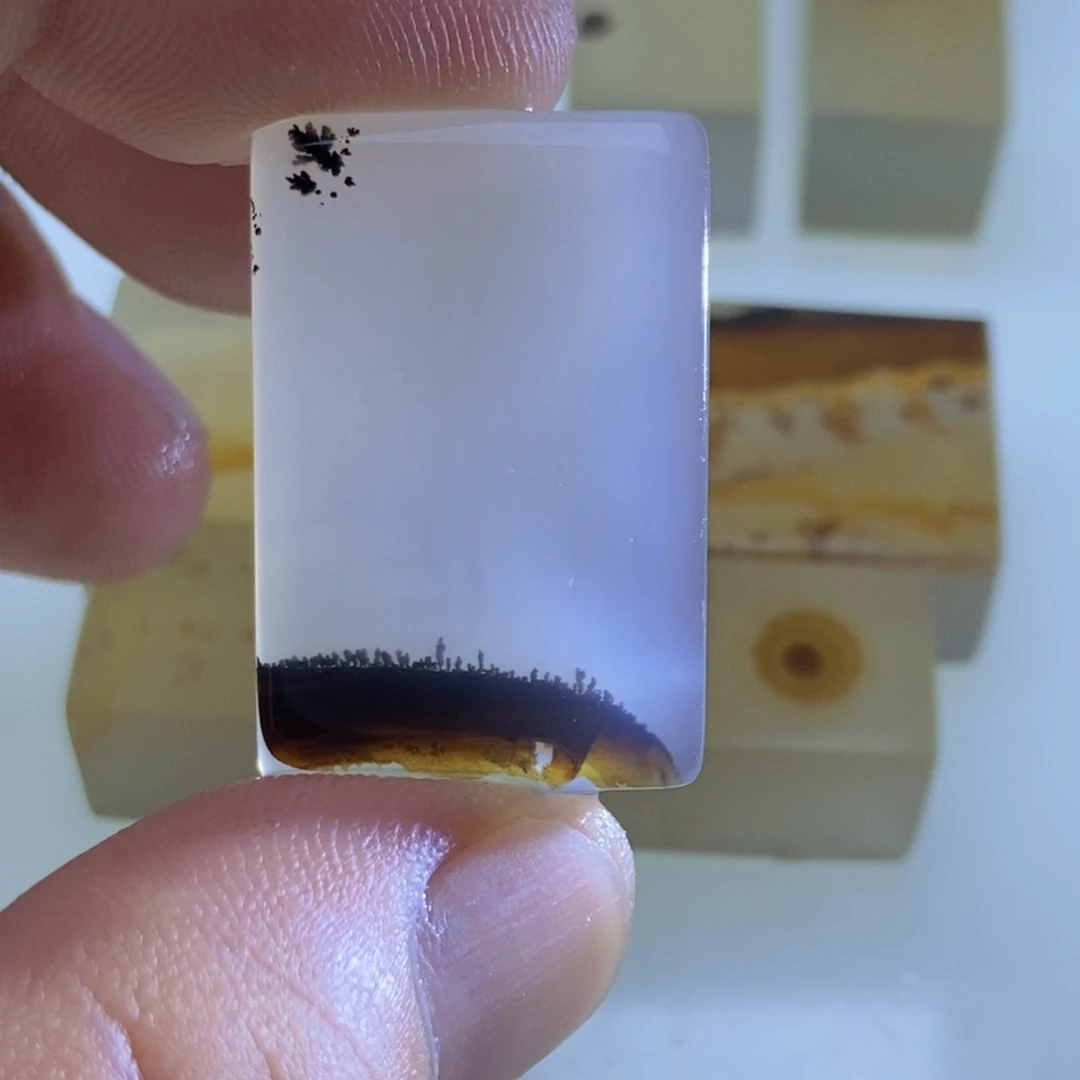 【闪购商品】未镶嵌颈饰玛瑙/玉髓踏****枝